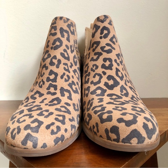 Toms Kallie leopard print booties NWT - Picture 4 of 16